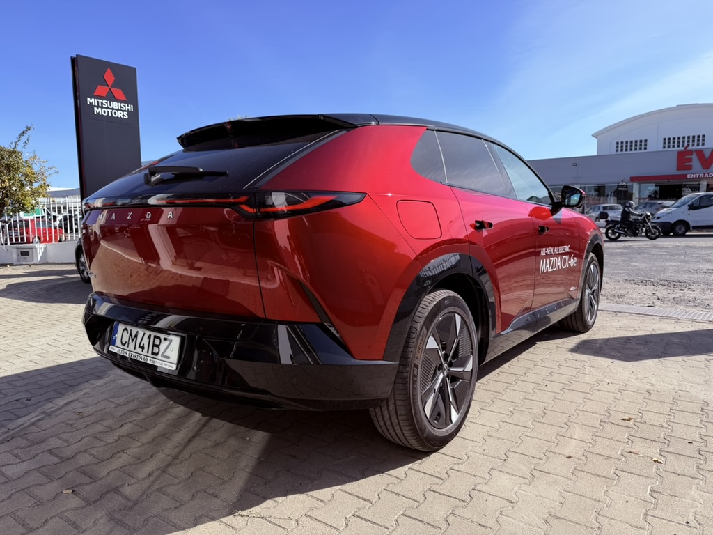 Mazda CX-6e