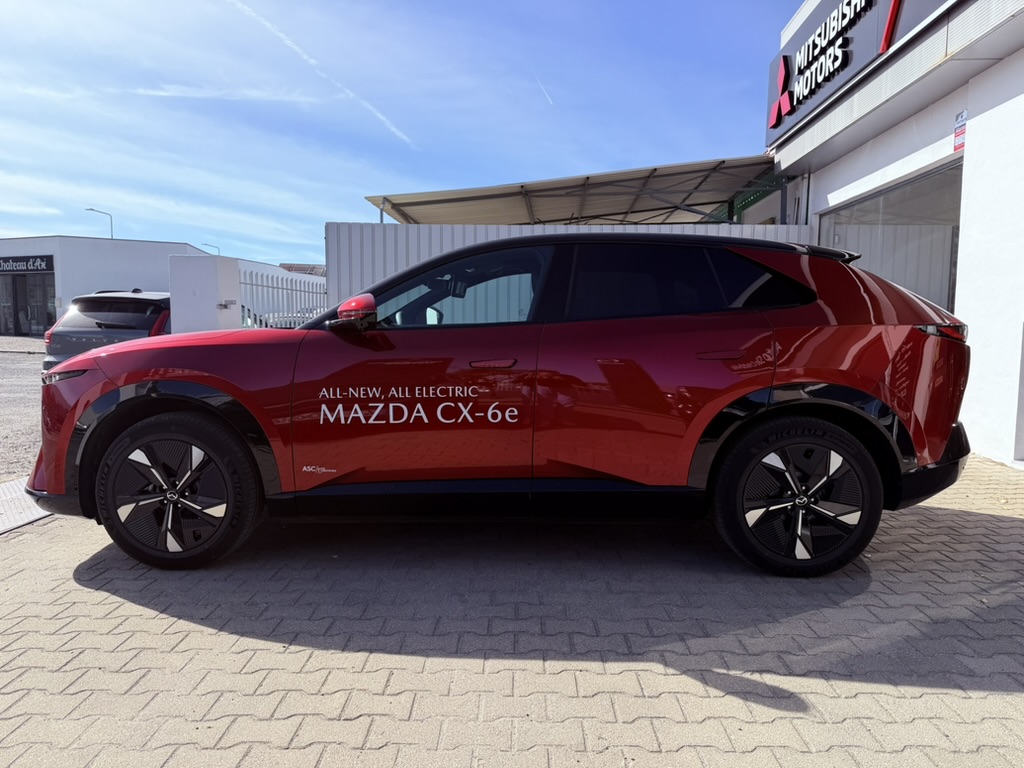Mazda CX-6e